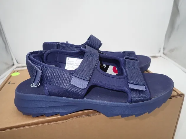 Big Kid Boys' Ryder Ankle Strap Sandals Art Class Blue size 4 & 5